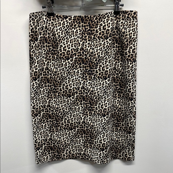 NWOT Alfani Leopard Animal Print Pencil Skirt Back Exposed Zipper 10 - Picture 1 of 11